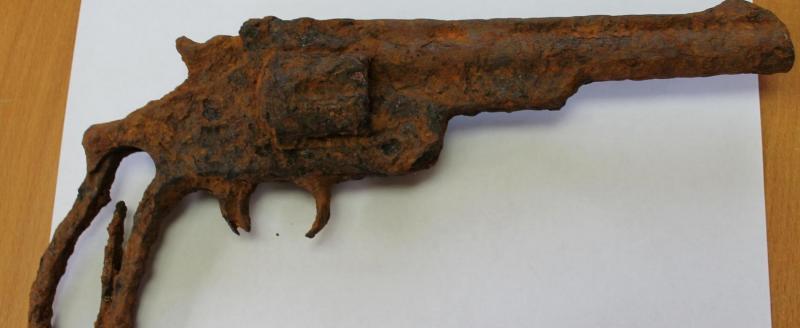 На трассе под Вологдой нашли револьвер времен Первой мировой войны